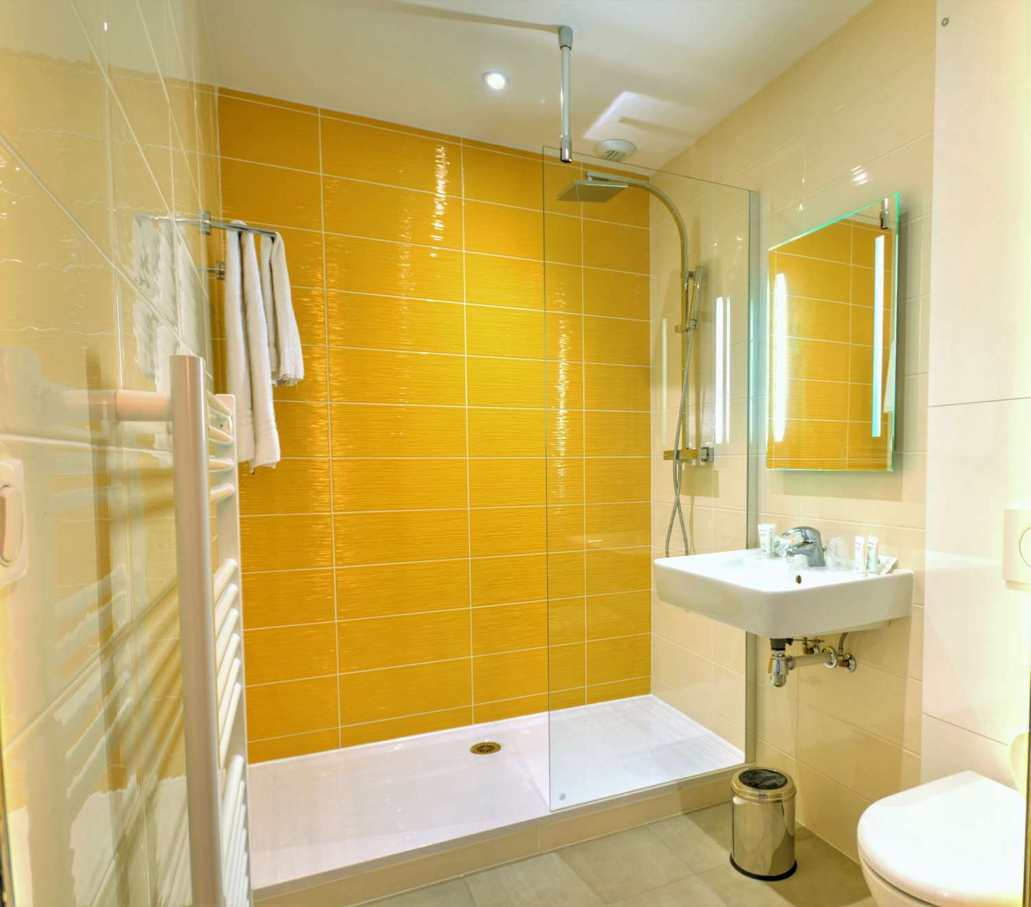 Best Western Domaine De Roquerousse Salon-de-Provence Eksteriør bilde